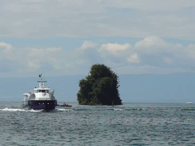 Navybusboot aufgenommen Unterwegs auf dem Genfersee in der Nhe von Villeneuve am 02.08.2008. 