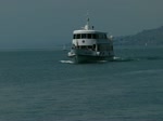Whrend eier Schiffsfahrt auf dem Genfersee begegnete uns das Passagierschiff  Ville de Geneve .  Mai 2012