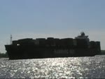 Bei starken Wind l�uft am 08.05.11 die Rio De Janeiro ...