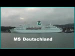„Das Traumschiff“ die MS Deutschland verlässt den Sassnitzer Hafen.