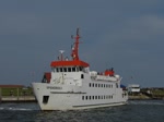 . Am 09.10.2014 legt die Spiekeroog II von der Insel Spiekeroog ab zu einer Rundfahrt zu den Seehundbänken in der Nordsee.