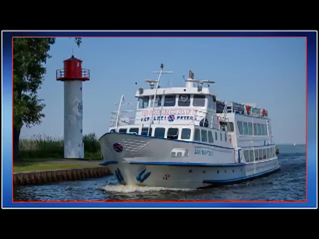 Die JAN VAN CUYK auf der Fahrt zur Insel Usedom und zurück. Hier fährt sie am Ueckermünder Leuchtturm vorbei und das Zollboot RHEIDERLAND folgte ihr nach kurzer Zeit auf’s Stettiner Haff hinaus. - Juli 2014
