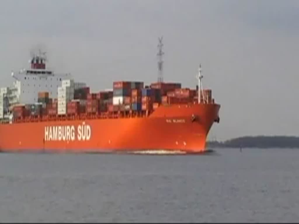 Die Rio Blanco IMO-Nummer:9348089 Flagge:Deutschland Lnge:286.0m Breite:40.0m Baujahr:2009 Bauwerft:Daewoo Mangalia Heavy Industries,Mangalia Rumnien nach Hamburg einlaufend passiert Lhe am 13.03.11