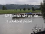 Am 21.09.2013 wird das Motorschiff Lileinstein, gerade in Radebeulam Anleger , vom MS Labe 10  überholt. Gegen 17:36 Uhr. 