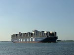 „CMA CGM Christophe Colomb“ Kurs Hamburg.Der Frachter bringt es auf eine Tragfähigkeit von 157.000 Tonnen.