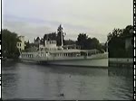 Die Blümlisalp im September 1993 auf dem Thuner See.