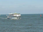 Das Ausflugsschiff  SEASTAR  kehrt von einer Rundfahrt um das Küstengebiet von Oostende in den Hafen zurück. 14.09.2008