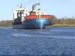 Die Maersk Arkansas IMO-Nummer:9164251 Flagge:USA Länge:155.0m Breite:25.0m Baujahr:1998 Bauwerft:CSBC Corporation,Keelung Taiwan passiert am 20.04.13 auf dem Nord-Ostsee-Kanal den Ships Welcome Point bei Rendsburg und grüßt dort per Horn: