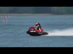 Zwei Jetskis in wilder Fahrt auf dem Stettiner Haff.