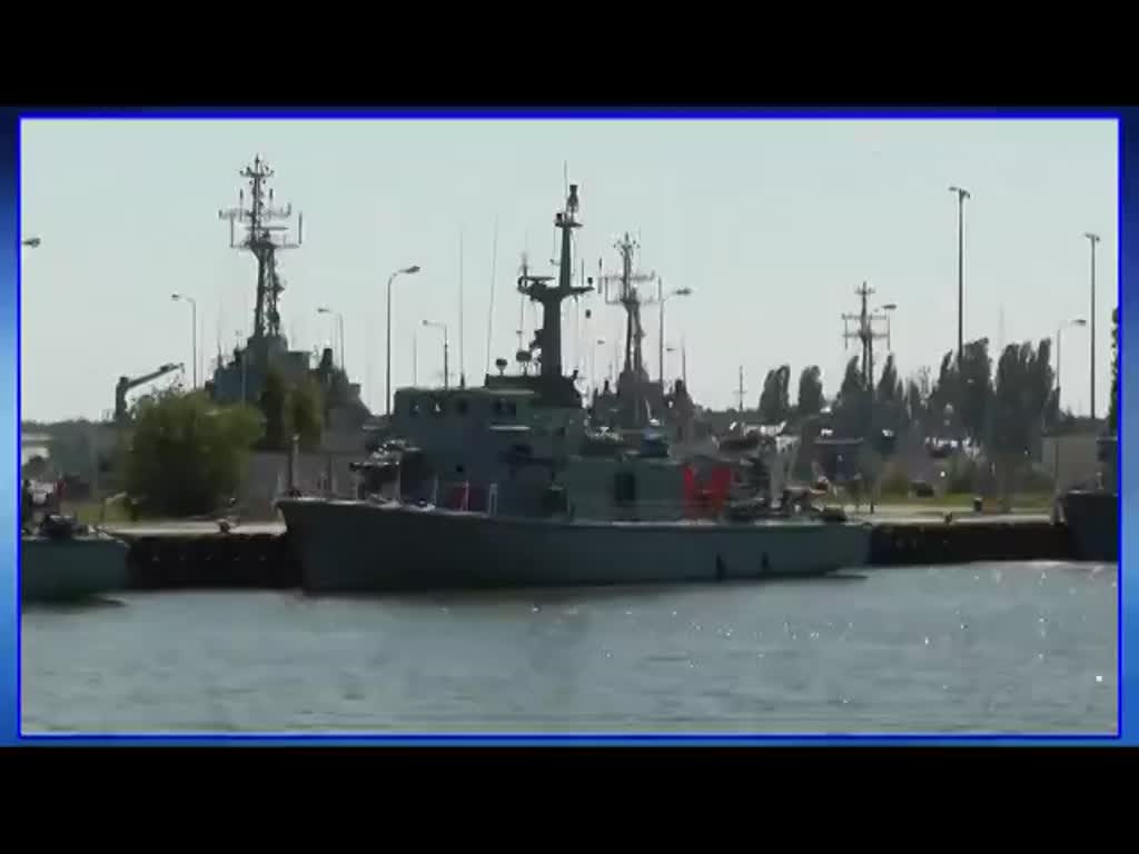 Zwischen Ostsee und Stettiner Haff von Swinemünde aus mit der ADLER XI auf dem Kaiserkanal unterwegs und z.B. vorbei an der polnischen Kriegsmarine, einigen Baustellen, den Chemikalientanker CHRISTINA und dem Feuerlöschboot STRAZAK-25. -  03.07.2015